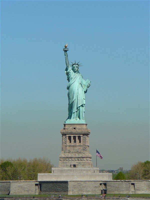 statue-liberty-600pix.jpg