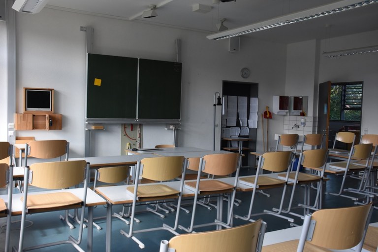 b20 klassenzimmer wilhelmsdorf.jpg