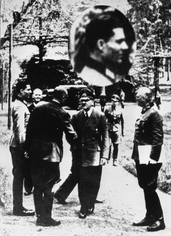 B 4 Stauffenberg Wolfsschanze.jpg