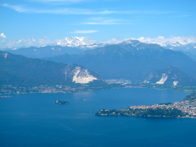 Lago Maggiore, Vista panoramica su Verbania e Isola Madre